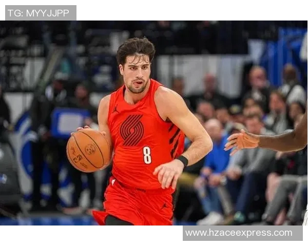 复出献准三双！阿夫迪亚16中8得到26分10板8助